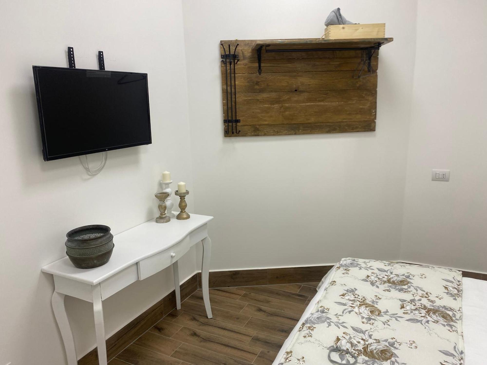La Suite Di Laura Наполи Екстериор снимка